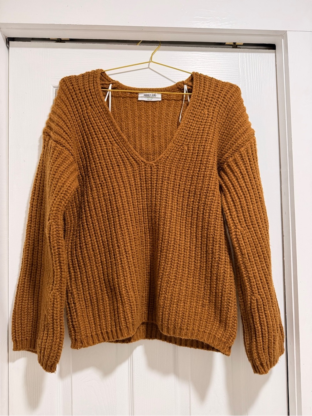 Double Zero Waffle Knit V-Neck Sweater in Rusty Brown